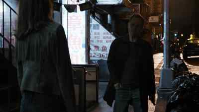 How's he doin' in there? - Sneaky Pete