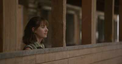How's it feel?
Like you know what you're doing, - Horse Girl