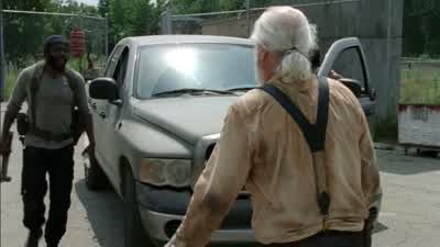- How's Glenn doing? - The Walking Dead
