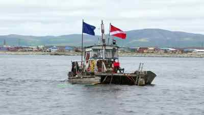 How's it going
down there, Ricardo? - Bering Sea Gold