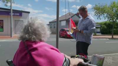 How's it going?
What...what are you doing? - Miriam Margolyes: Australia Unmasked