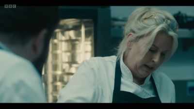 How's... How's Jamie doing?
Jamie's fine, thank you. Yeah? Yeah. - Boiling Point