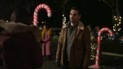 How's that list looking? - The Picture of Christmas