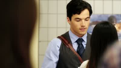 How's my tank? - Pretty Little Liars
