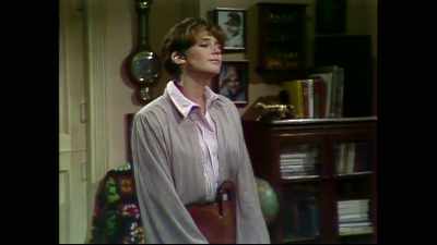 - How's Punky?
- Oh, she's adjusting. - Punky Brewster