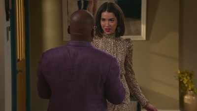 - How's the game going?
- Not as sophisticated as I'd hoped. - Maggie