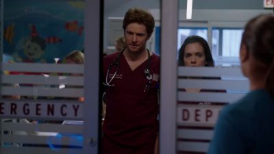 How's the husband taking it? - Chicago Med