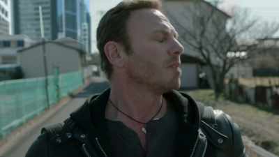 Höykytä করবেন না. -Sorry. - Sharknado 5: Global Swarming