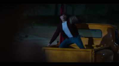 - HUDSON: No!
- (GUNSHOT) - Fight Night: The Million Dollar Heist