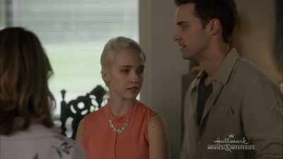 [HUFFS BITTERLY] - Garage Sale Mystery: Murder Most Medieval