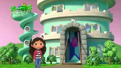 Hug attack - Gabby's Dollhouse