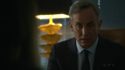 Hugh Fitzgerald, get your
hands where I can see them! - Criminal Minds