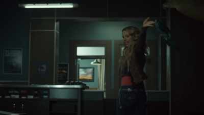 Hugs and kisses
to Dawson's Freak! - Wynonna Earp: Vengeance