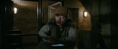 - Huh? Archie. Archie...
- Please. - Luther: The Fallen Sun