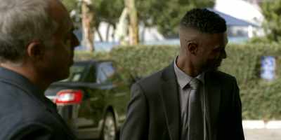 Huh. Dentist appointment,
call back "so and so." - Bosch: Legacy