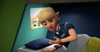 Huh? [grunts] - Spy Kids: Mission Critical