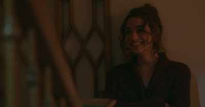 Huh?
[laughs] - The Republic of Sarah