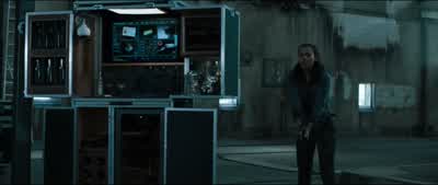 Hey. Hey, Ben. Come on. Hey, Ben, come on. Come on. - Escape Room