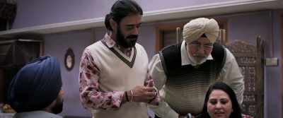 -Huh, she's not seeing me.
-You should make her see you bro. - Manmarziyaan