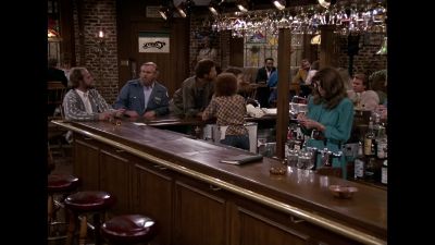 Huh woody's babes comin' to blows - Cheers