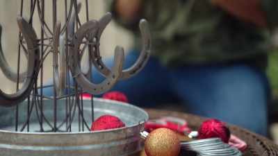 [humming] - A Cowboy Christmas Romance