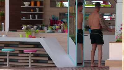 (HUMS) - Love Island