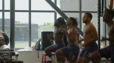 Hungry for success.
Greedy for success. - Algiers, America