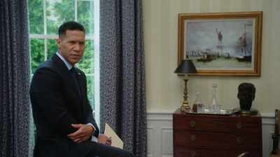 HUNTER: ARE YOU KIDDING?
IF SOMEONE KILLED HER, - Tyler Perry's The Oval
