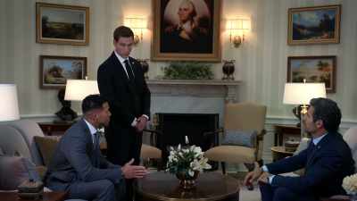 Hunter: Are you,
uh, are--are you-- - Tyler Perry's The Oval