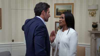 Hunter, you have got
to stop this. - Tyler Perry's The Oval