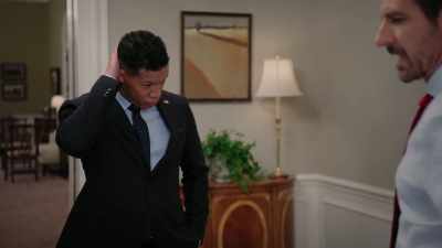 HUNTER: I GIVE A DAMN
ABOUT MY-- - Tyler Perry's The Oval