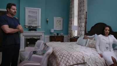 HUNTER: JEEZ. [SIGH] - Tyler Perry's The Oval