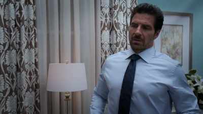 Hunter: Oh, um, yeah,
I don't know. - Tyler Perry's The Oval