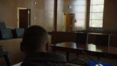 [Hunter] Seeing my mom
in the courtroom, - How to Create a Sex Scandal