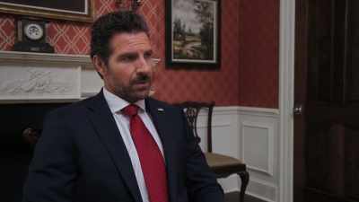 HUNTER: WHEN DONALD COMES IN, - Tyler Perry's The Oval