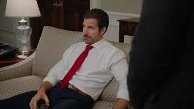HUNTER: YOU THINK THEY'RE GONNA
STOP HER - Tyler Perry's The Oval