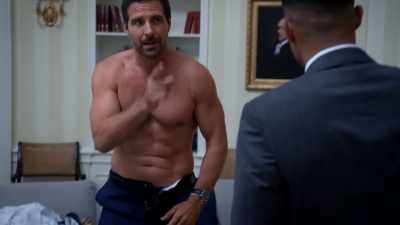Hunter: Young lady. Exactly.
She looks the part. - Tyler Perry's The Oval