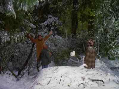 Hurray!
Now it's really Christmas! - A Christmas Romance