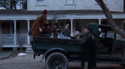 Hurry along. - The Waltons