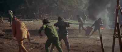 Hurry! Fall back! Fall back! - Battle for the Planet of the Apes