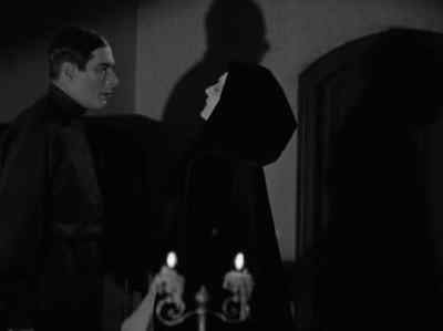 Hurry. Hurry,
it's almost daylight. - Dracula's Daughter
