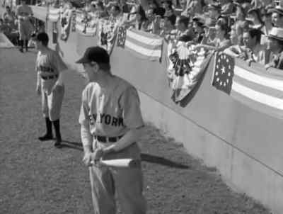 Hurry, hurry! Lay down! - The Pride of the Yankees