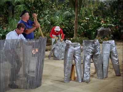 HURRY IT UP, GILLIGAN.
IF THIS LEAD GETS COLD, - Gilligan's Island