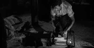 Hurry! There's time
for another load. - The Day They Robbed the Bank of England