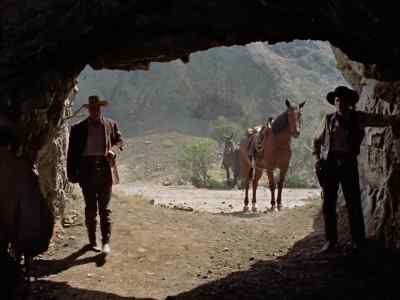 Hurry it up.
Everybody's at the crossing by now. - The Lone Ranger