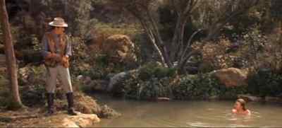 Hurry up, let's go.
Get out soon. - Texas Across the River
