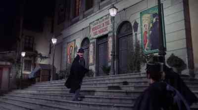 Hurry up. - Murders in the Rue Morgue