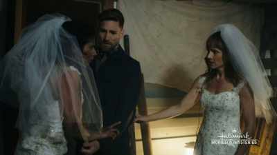Hurry up! - Curious Caterer: Fatal Vows