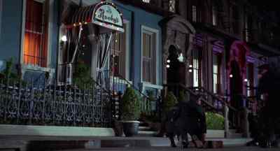 Hurry with that!
Move in with that! - The Grissom Gang