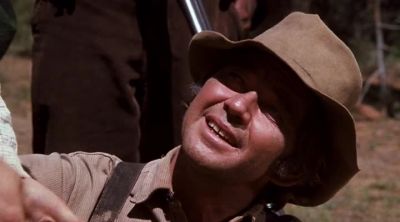 -Hurt bad?
-It's okay. - The Waltons